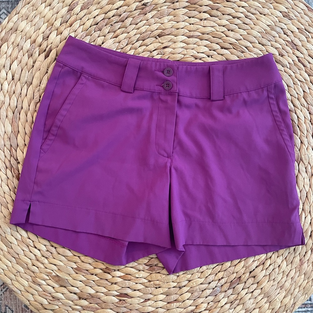 Nike golf shorts size 4